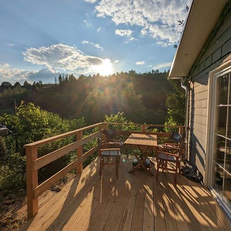Ruhiges Ferienhaus Mit Sauna: Hellaberg III Лангенбах Экстерьер фото